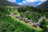 chalet nelle dolomiti di brenta in campeggio, camping Faè